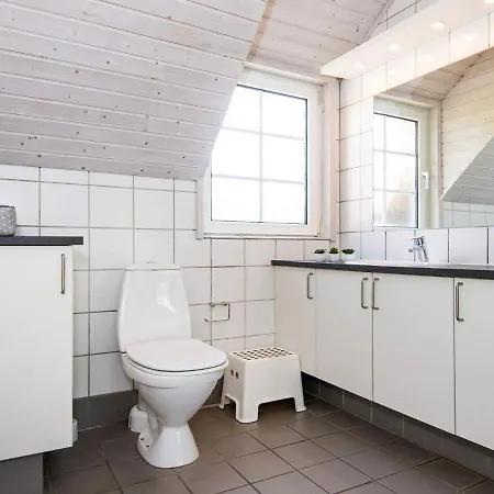 Casa vacanze 10 Person Holiday In R M