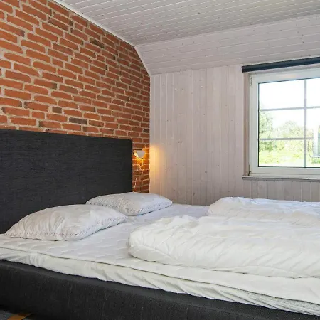 Casa vacanze 10 Person Holiday In R M *